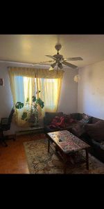 Un beau unique style de 5 1/2 presqu'a 1000pc, plein cœur sur de la promenade Masson avec une grande terrasse privée à l'arrière incluant un cabanon. - Photo 4