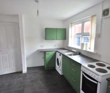 8 Comber Gardens, Belfast, BT5 4TW - Photo 2