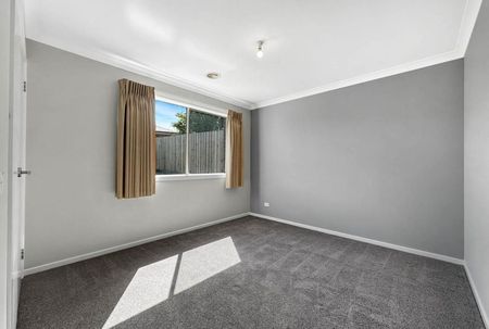 FAMILY HOME PACKED WITH FEATURES!!! - Photo 5