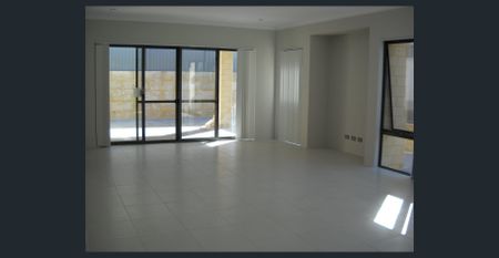 17 Koenig Way, Clarkson, WA 6030 - Photo 2