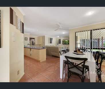 CHARMING FOUR BED HOME WITH POOL! - Photo 2