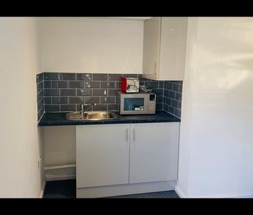 Room in a Shared House, Varden Croft, B5 - Photo 5