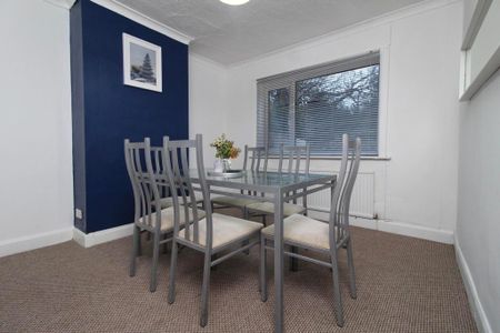 28 Burgess Road, Southampton - Photo 5