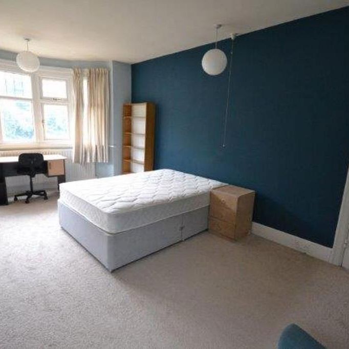 5 bedroom detached house to rent - Photo 1