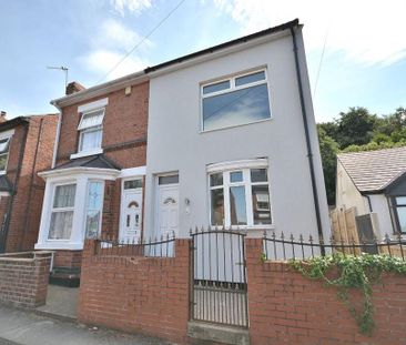 3 bedroom semi-detached house to rent - Photo 6