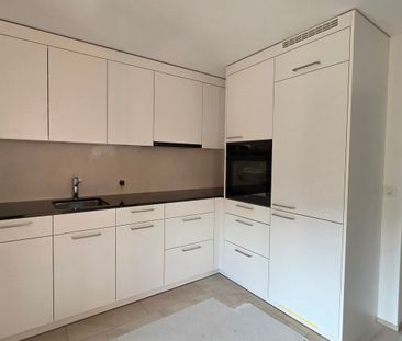 Charmante 2.5-Zimmer-Dachwohnung im Altbau an der Rosenstrasse, St.... - Photo 1