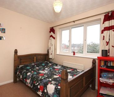 4 bedroom detached house to rent - Photo 5