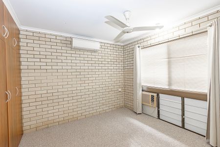 4/29 Clayton Street, Hermit Park QLD 4812 - House For Rent | Domain - Photo 2