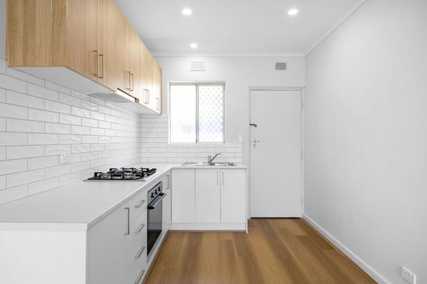 Stylish city to sea living - Photo 1