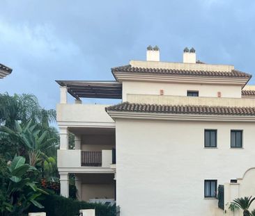 2 bedroom luxury Apartment for rent in Nueva Andalucia, Spain - Photo 4