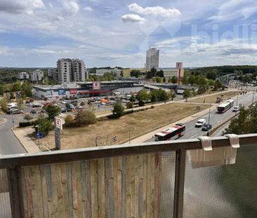 Slunný byt 2+kk s balkonem a skvělým výhledem - Praha 3, Žižkov - Фото 6