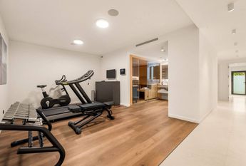 6 bedroom luxury Villa for rent in Nueva Andalucia, Spain