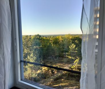 Ekholmsvägen, Skärholmen - Photo 1