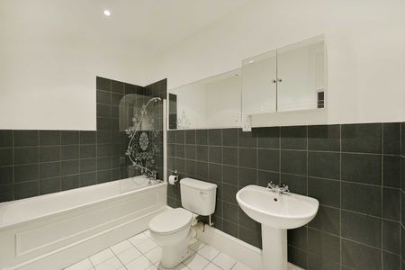Clifton Court, Northwick Terrace, NW8 - Photo 2