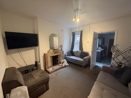 Ely Street, Lincoln - Student Property - 1 Room Available - Photo 2