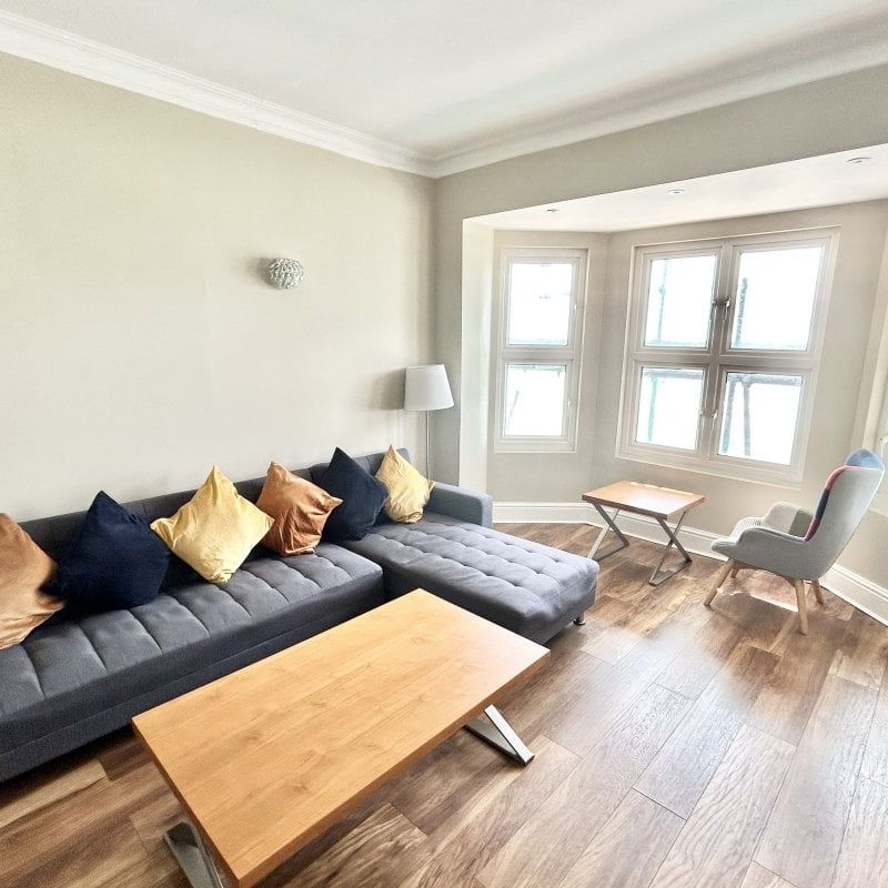 South Parade - Photo 1