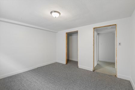 For Lease - 35 Twenty Fourth Street Unit# Lower, Toronto, Ontario - Photo 3