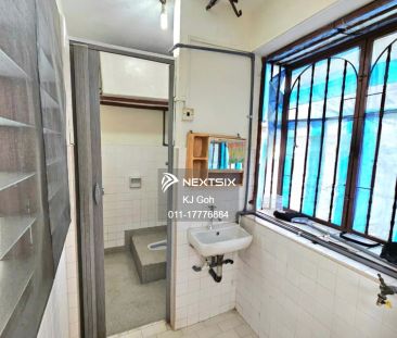 Flat Taman Ungku Tun Aminah - Photo 4