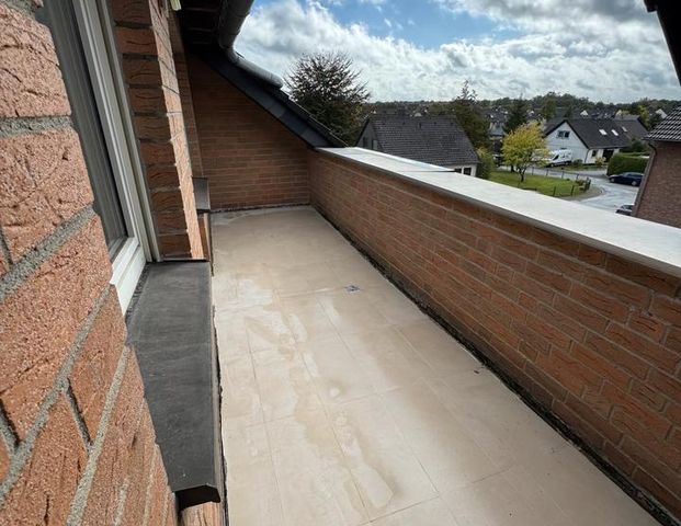 Schöne renovierte 2-Zimmer-Wohnung mit Balkon in guter Lage - Photo 1