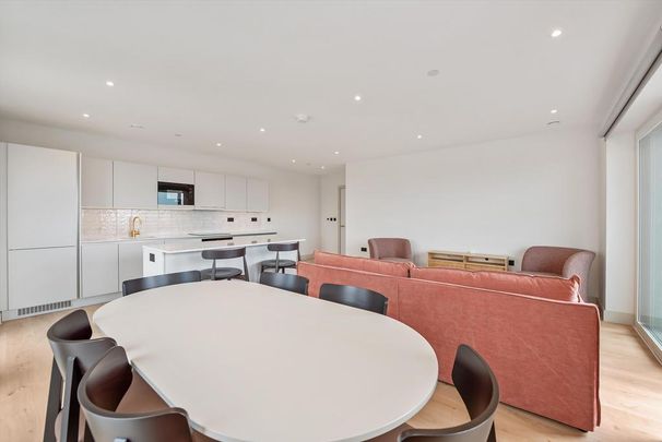 3 bedroom flat to rent - Photo 1