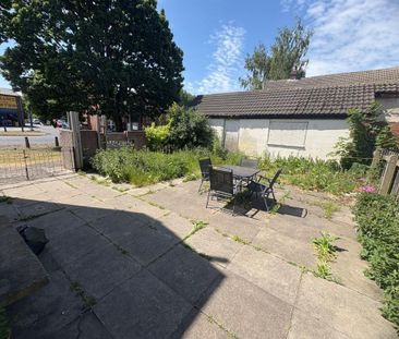 1 bedroom in a house share to rent - Photo 5