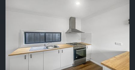 An Inspired Blend of Comfort and Contemporary Design - Photo 4