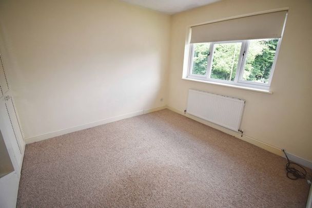 Sorrells Close, Chineham - Photo 1