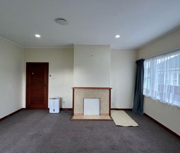 17 Roberts Street - Photo 2