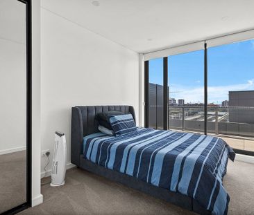 707/35 Kenny Street, - Photo 2