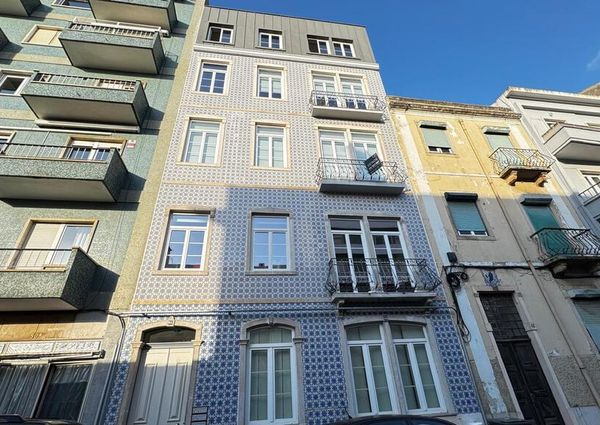 1 Bedroom Apartment with a view, Lapa, Lisboa