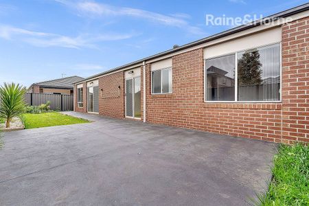 85 Gateshead Street, Craigieburn, VIC 3064 - Photo 5