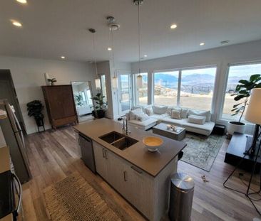 2 bed 1 Bath Lower walk out unit in upper Mission - Photo 5