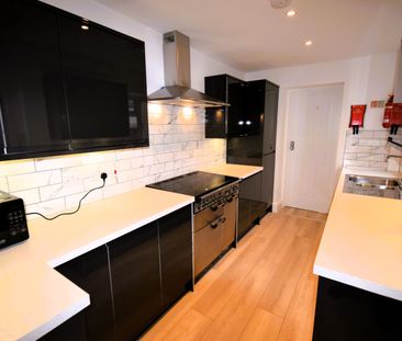 Room in a shared house, Newtown Road, Carlisle, CA2 - Photo 2