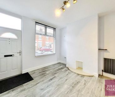 2 bedroom terraced house to rent - Photo 6