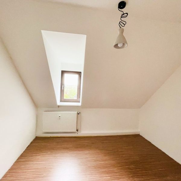 3-Raum-Dachgeschosswohnung mit Ausblick und Wellness im Haus - Annaberg-Buchholz! - Foto 1