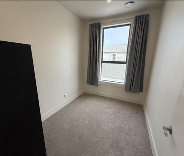 Fully renovated and move-In ready family home - Photo 1