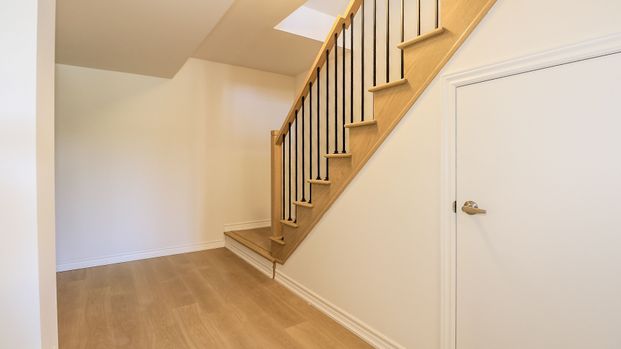 For Lease - 1993 Matteer Court Unit# (28), Innisfil, Ontario - Photo 1