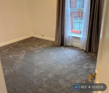 3 bedroom end of terrace house to rent - Photo 1