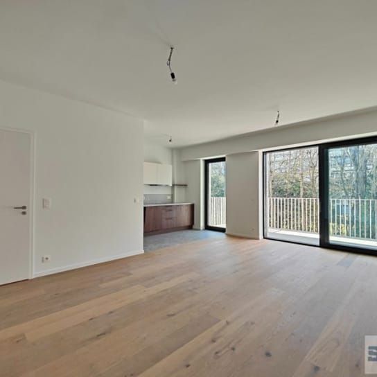 Appartement te huur - Photo 1