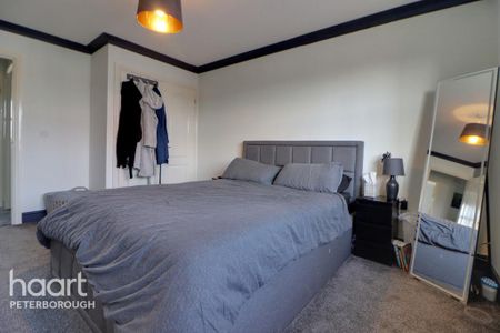 2 bedroom end of terrace house to rent - Photo 3