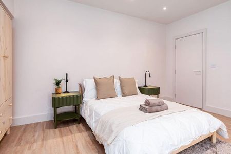 5 bedroom terraced house to rent - Photo 5