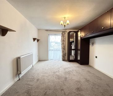 3 Bedroom House To Let - Photo 3