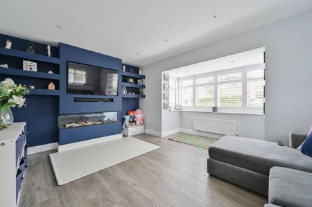 3 bedroom semi-detached house to rent - Photo 5