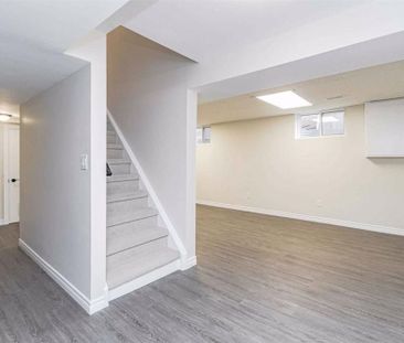 For Lease - 40 Leatherhead Court, Brampton, Ontario - Photo 2