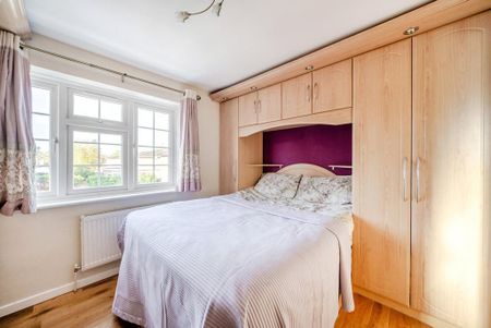 5 bedroom detached house to rent - Photo 3