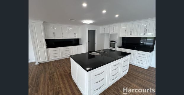 4 Bedroom Home with Shed - Photo 1