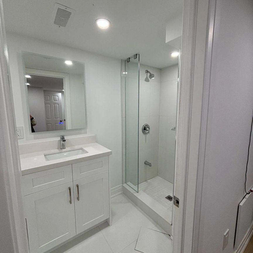 Detached Home For Lease | W9246043 - Photo 1