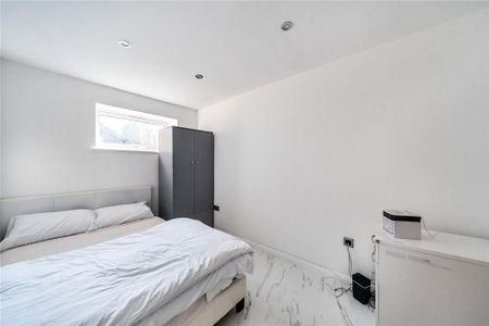 5 bedroom detached house to rent - Photo 5