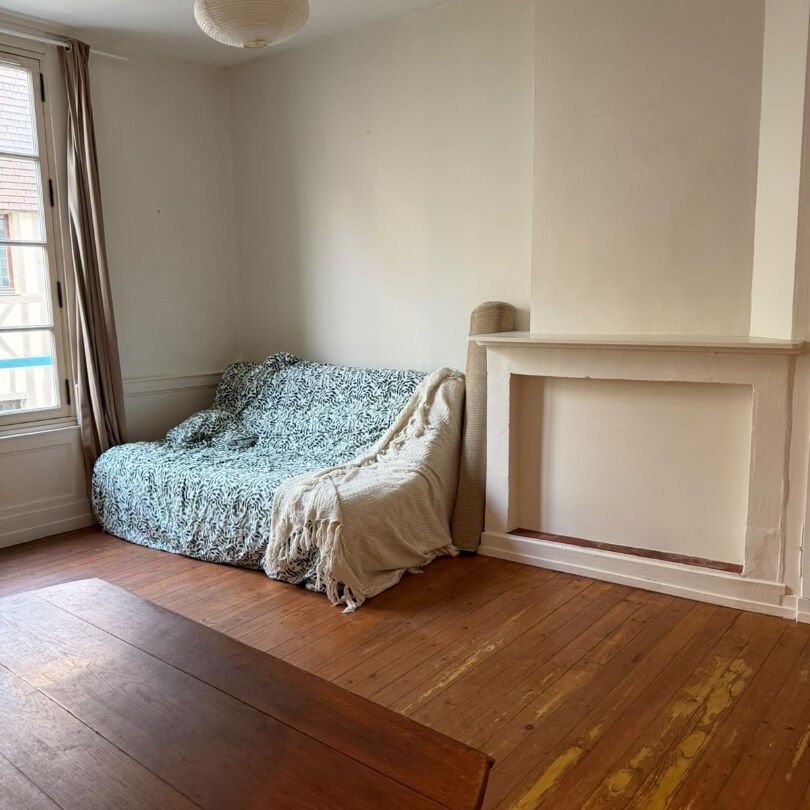 Location Appartement 1 pièce 25m² - Photo 1