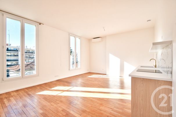 Location Appartement 4 pièces 93m² NICE 06100 - Photo 1